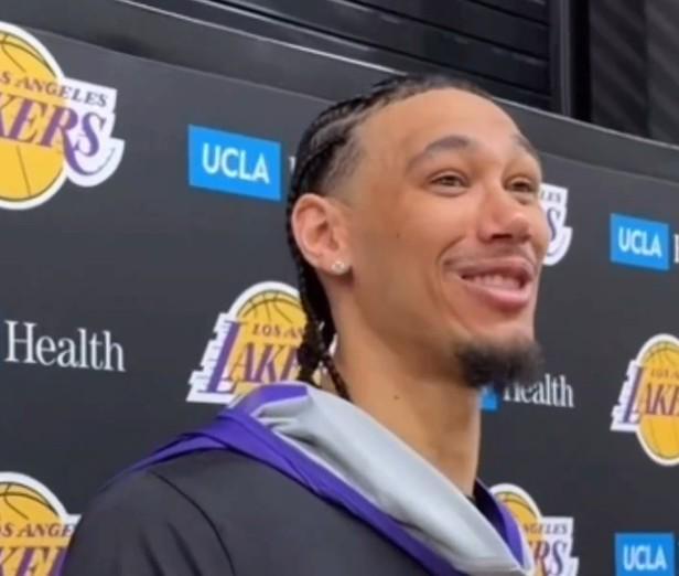 归化成功！海耶斯：我得喊东契奇斯洛文尼亚兄弟了