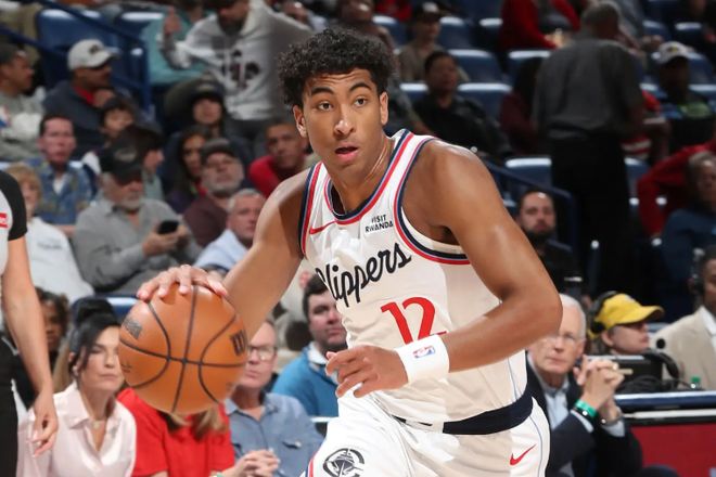 还是没抓住机会！快船替补后场新星的进步幅度真是有些缓慢？