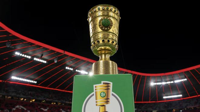 德国杯上拜仁曾与勒沃库森交手八次,拜仁取得六场胜利