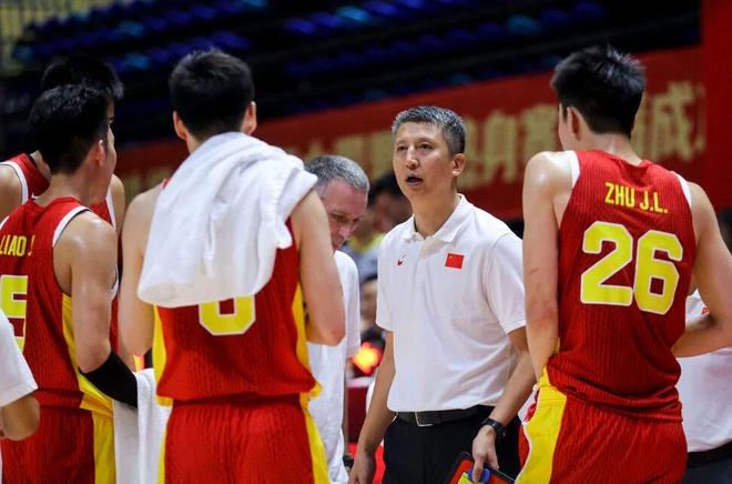 中国男篮实力榜下降8位，崔永熙确定三月复出，浙江男篮官宣补强