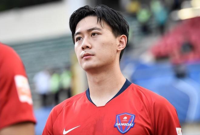 申花2月份亚冠还没开踢,主力中卫就确定无法出战,金顺凯上位