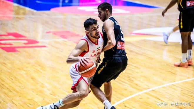 男篮世预赛又曝出一大冷门!3冠王惨遭掀翻:中国队苦主彻底陨落