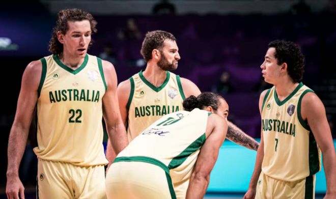 100-93!99-67!世预赛疯狂一夜:2惨案+2逆转,男篮晋级形势出炉