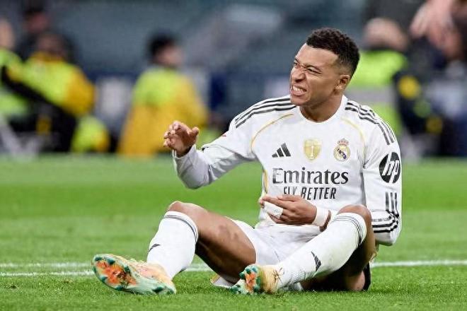 皇马又要四大皆空?锋线大腿十字韧带撕裂,姆巴佩也恐赛季报销