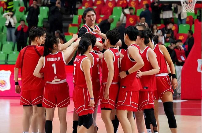 唉,4失误,明日之星沦为失误王,没篮板没防守,宫鲁鸣该弃她了