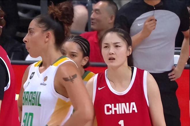 告急!中国女篮一位置比后卫线还差,没人可用,2人两战场均2.5分