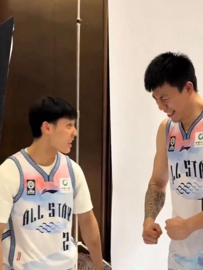 笑翻了!徐杰张镇麟复刻辽粤大战名场面!