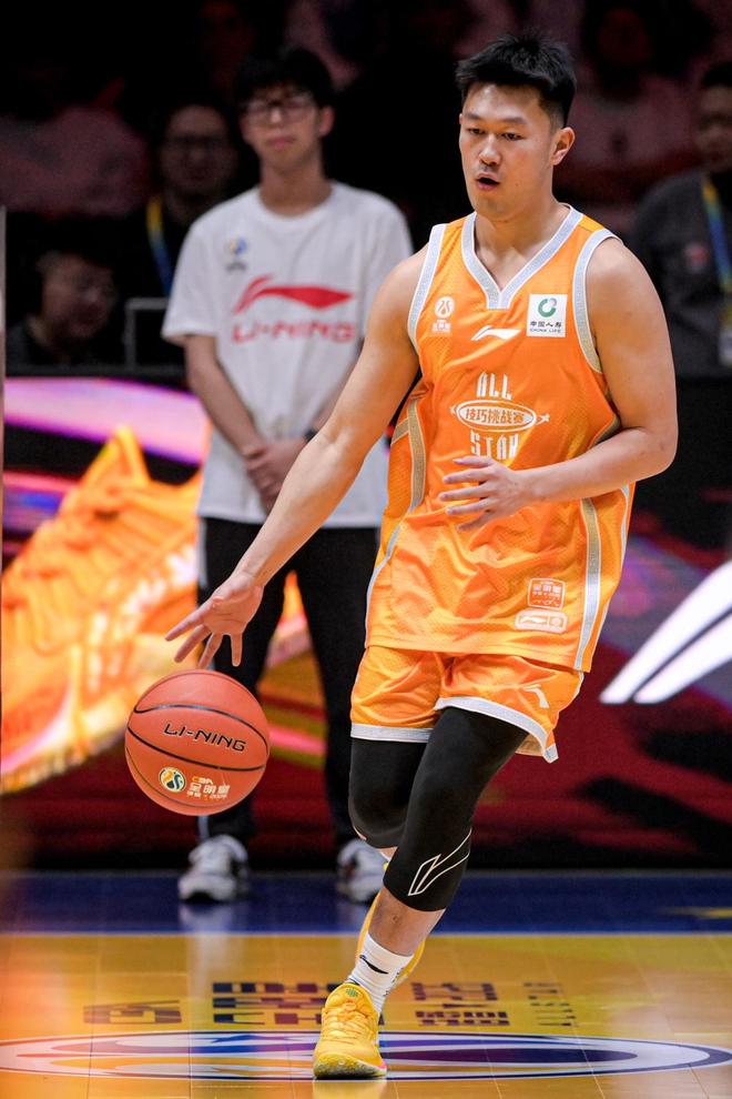 CBA全明星赛：姜贺获技巧挑战赛冠军