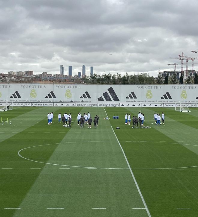 跟队：卡雷拉斯、姆巴佩、贝林等7人缺席皇马今日备战训练