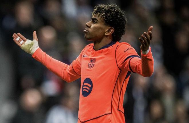 95分50秒，亚马尔刷新巴萨欧冠历史最晚点球进球纪录