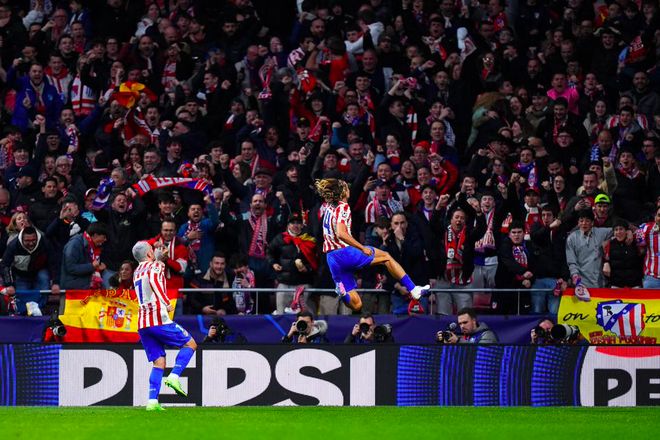 欧冠强强对决 门将后卫轮番送大礼 15分钟连丢3球 8亿豪门2-5崩盘