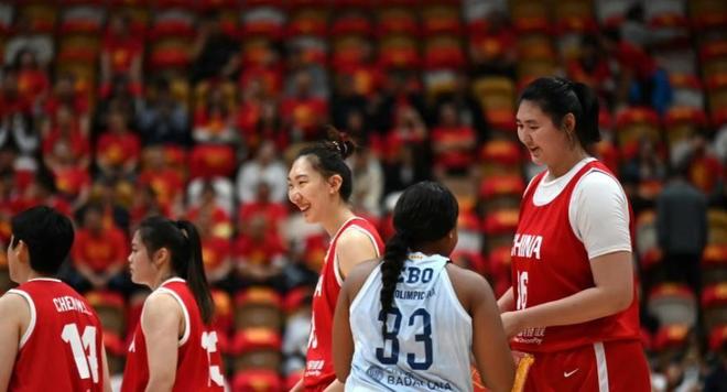 两战净胜66分!世预赛A组彻底混乱,中国女篮出线最大竞争者出现