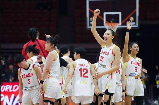 CCTV5直播!今晚7点半,女篮出击,单挑世界第4,宫鲁鸣力拼2连胜