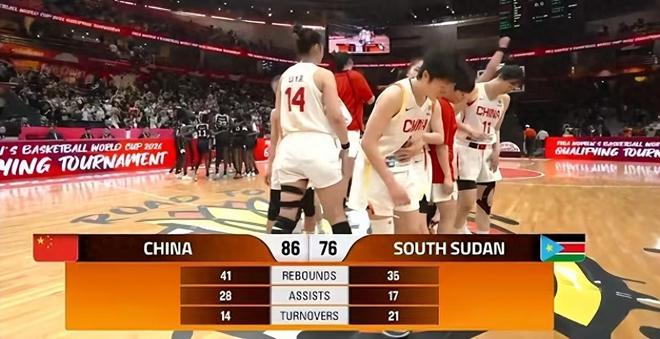 女篮赢对手10分不足以让宫鲁鸣开心!王思雨是大功臣,也是遮羞布