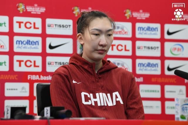 韩旭：宫指导很爱我们；他把王治郅请来指导我