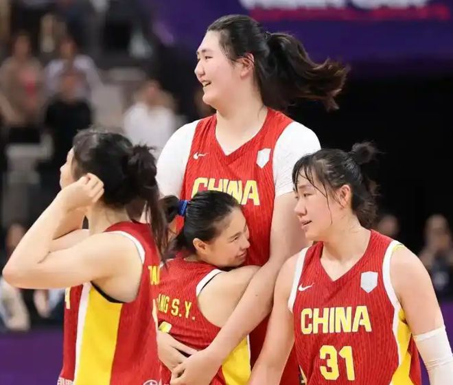 宫鲁鸣有魄力!李梦之后,中国女篮又1功勋成清洗对象,原因曝光