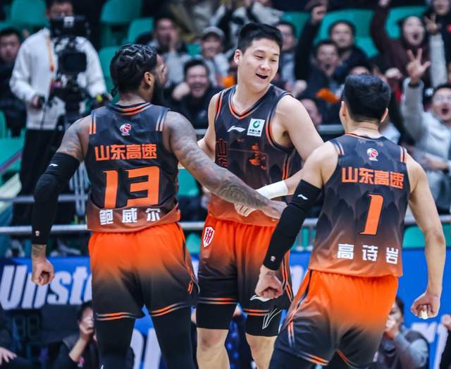 两战砍28分+8记三分！山东18岁潜力新星低调崛起，感谢邱彪培养