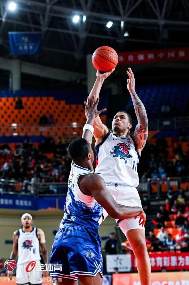 山东高速男篮客场之旅没犯错