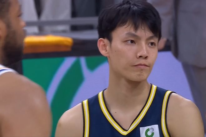 CBA:徐杰五犯离场,崔永熙17分惨遭三分绝杀,赵睿23分战旧主