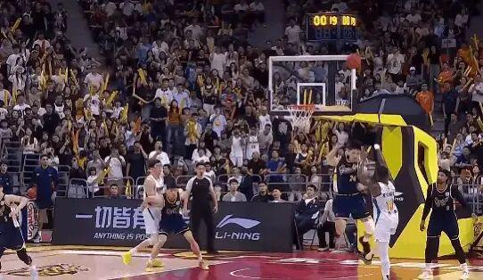 两次准绝杀,广东男女篮全部惜败…