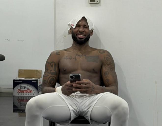 真硬！翟晓川：杰曼赛前上吐下泻+发烧坚持，依然站了出来