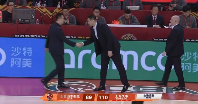 一场110:89或让争冠形势变动！上海闹将帅不和？北京广厦机会来了