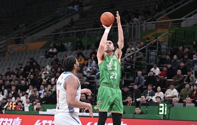 CBA男篮动态更新！辽宁87-75新疆，赛后辽宁队迎来三个消息以及一个坏消息，赵继伟持续低迷