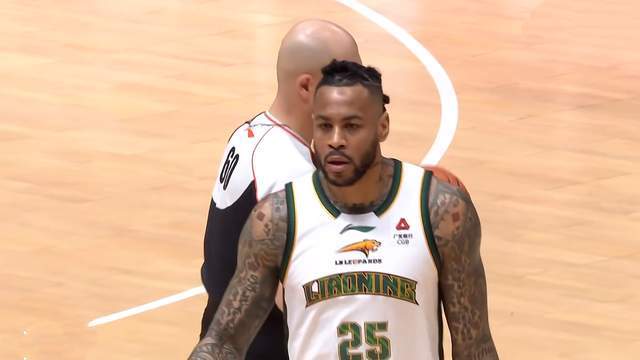 内线被碾压，辽宁男篮卡位战惜败，赵继伟11中2，急需新外援救主