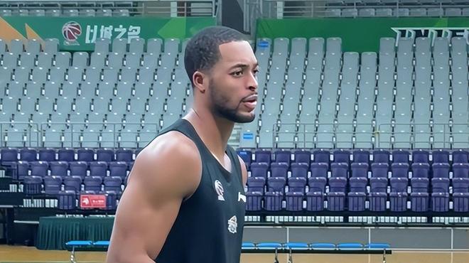 莱迪4+3+1+2了!哈维6+7,李虎翼8+2,辽篮领先四川16分