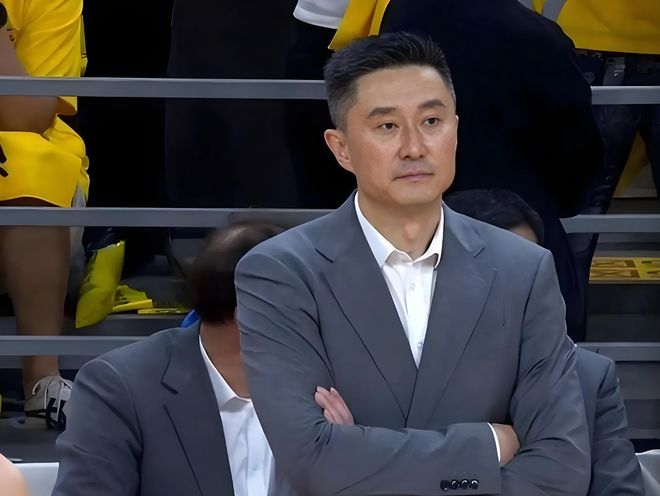 不是奎因，不是徐杰！广东队输球有1人要负责