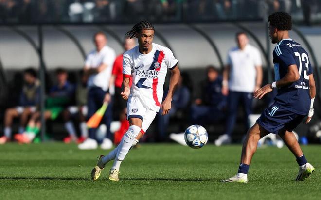 巴黎人报：汉堡希望签下巴黎17岁中场让热亚尔