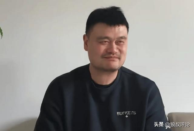 姚明：非常高兴听到王治郅入选FIBA名人堂 从小到大都是追着他成长