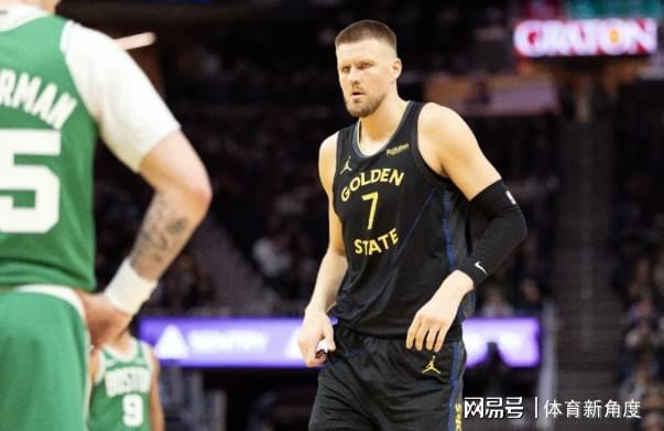 3000万先生啊！这球打得，真怕你晕过去