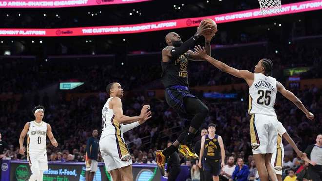 詹姆斯在湖人取得自2009年以来成就后反问记者：我们取得了进步吗