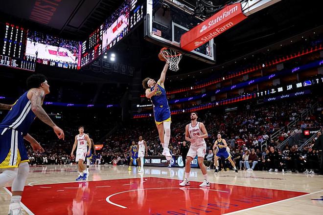 打爆了火箭的防线，后场新星的强势表现是勇士能艰难取胜的关键？