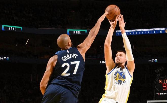 大胜勇士!华子42+8天神下凡,科尔赛后沮丧发声,他只能欺负火箭