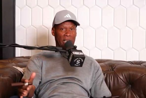 斯科特:詹姆斯不会在湖人退役,他并非真正的湖人球员!