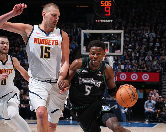 约基奇准三双仍该批：决战梦游输残阵狼队丢赛点 引冲突惨遭驱逐