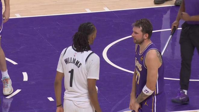 这次逃不掉了,东契奇小摩擦领到技犯,累计16T下场自动停赛