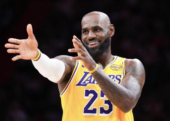 詹姆斯:我不在湖人更好?我理解这些人的想法但他们绝对错了