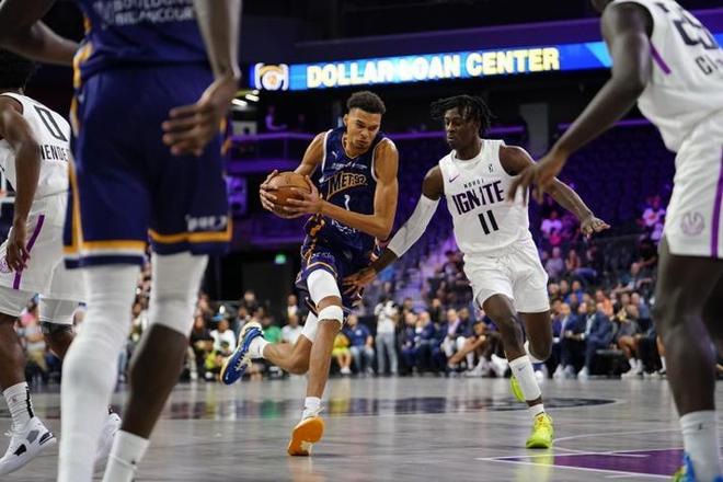 文班亚马刷爆姚明纪录，NBA这部悬疑大片你追了吗？