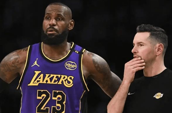 湖人惨负雷霆43分，双核报销引巨变，王朝崩塌成笑话