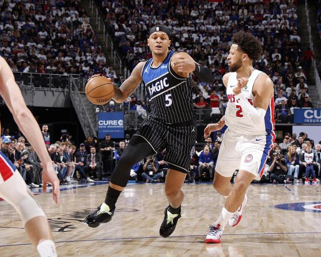 首场下克上！魔术灭活塞总分1-0 坎宁安39+5+4班凯罗23+9