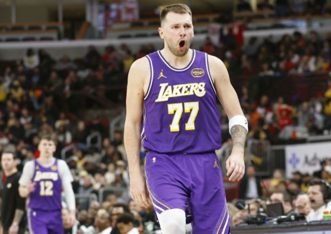 湖人137-130步行者 球员评价:3人优秀,6人及格