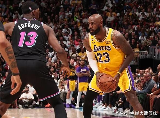 湖人2点该夸,老詹创2纪录!东契奇60+7赛后摊牌,里夫斯缺陷明显