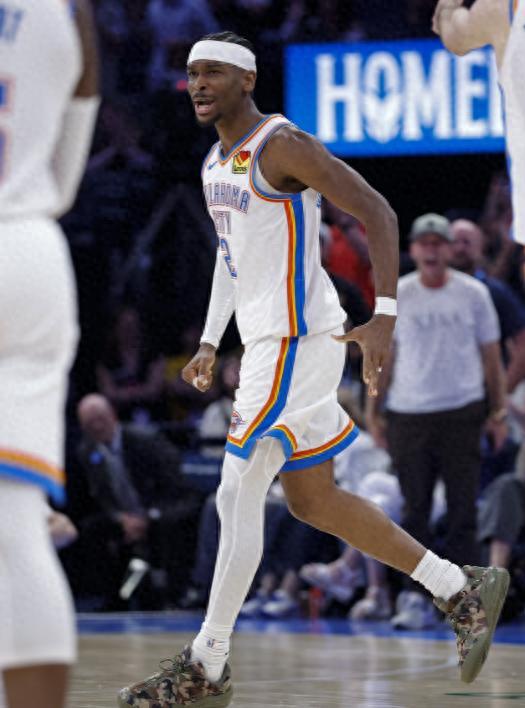 43分36分35分,雷霆你太狠了,又创造80年NBA独一无二的纪录