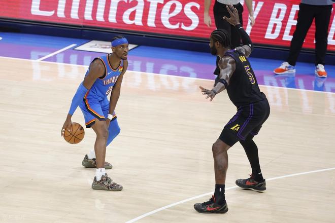 一场99-118、一场96-139，让西部彻底乱套！火箭、森林狼左右为难