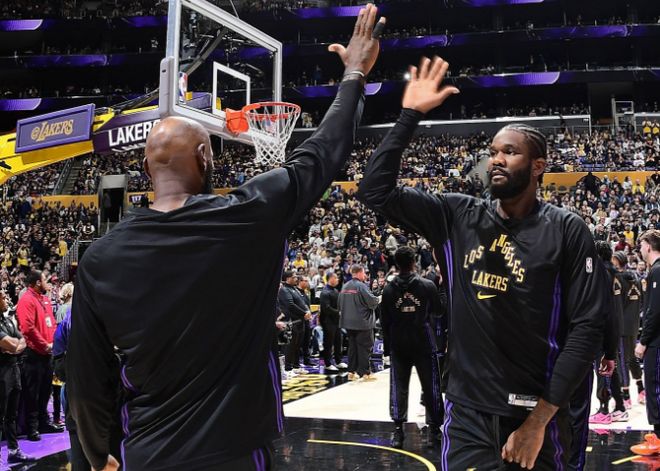 继续着强势的表现！先发中锋的表现会决定湖人季后赛的竞争力？