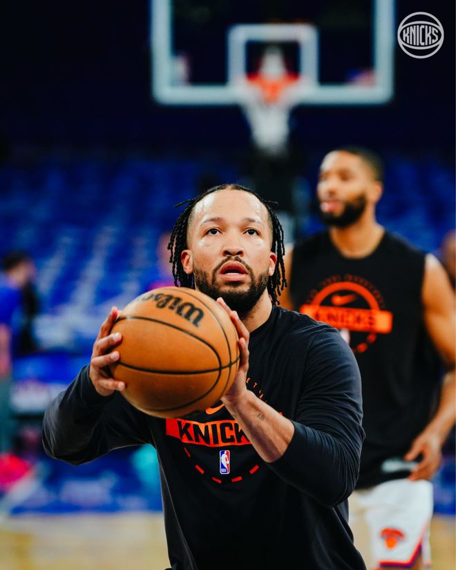 布伦森28+5+7尼克斯战胜老鹰1-0，唐斯25+8麦科勒姆26分