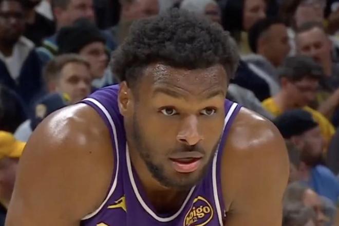 布朗尼:上场就要充满信心打好比赛,在G联赛的付出得到了回报